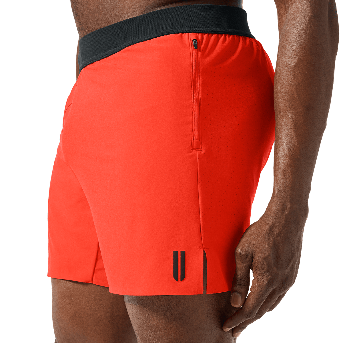 Men's Cayenne Drive Short 6" (Unlined) U Logo Detail Angle.