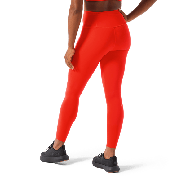 Women's Cayenne High-Rise Drive Tight 25" Back Lower Body Angle.